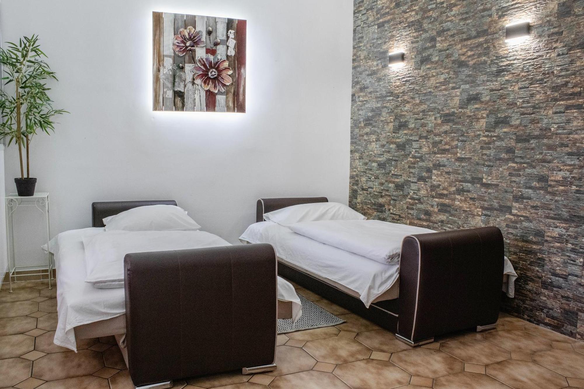Crni Baron Pension Black Baron Maribor Exterior foto
