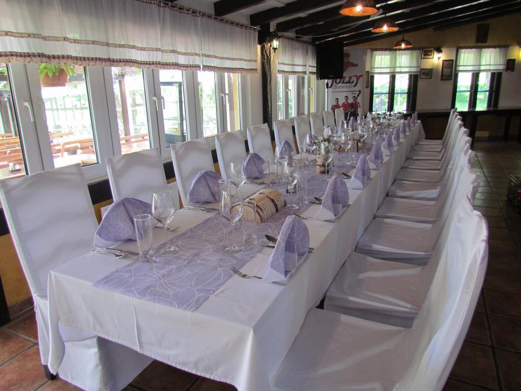 Crni Baron Pension Black Baron Maribor Exterior foto
