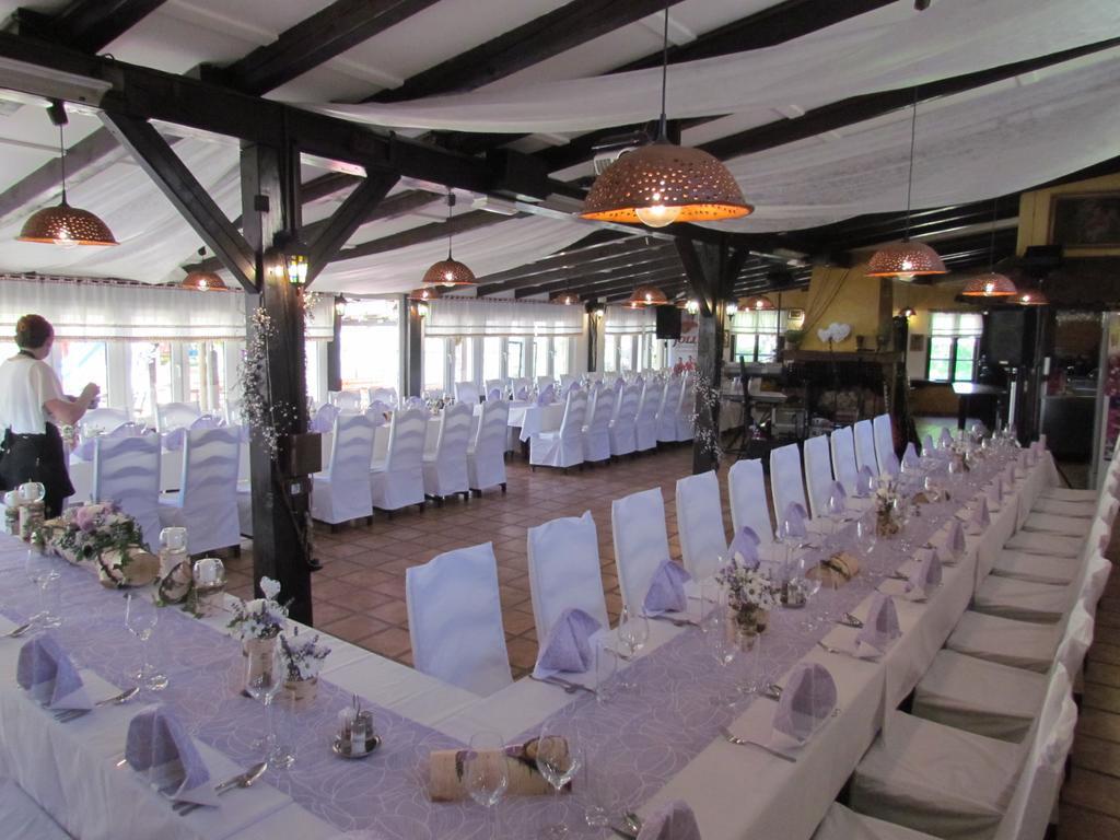 Crni Baron Pension Black Baron Maribor Exterior foto